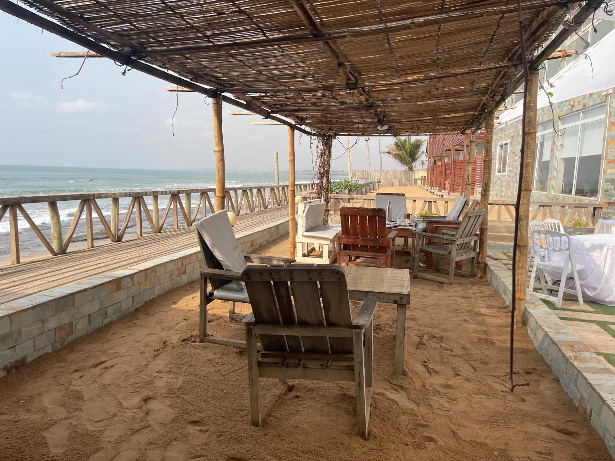 Ocean Green Beach Resorts And Villas Prampram Exterior photo