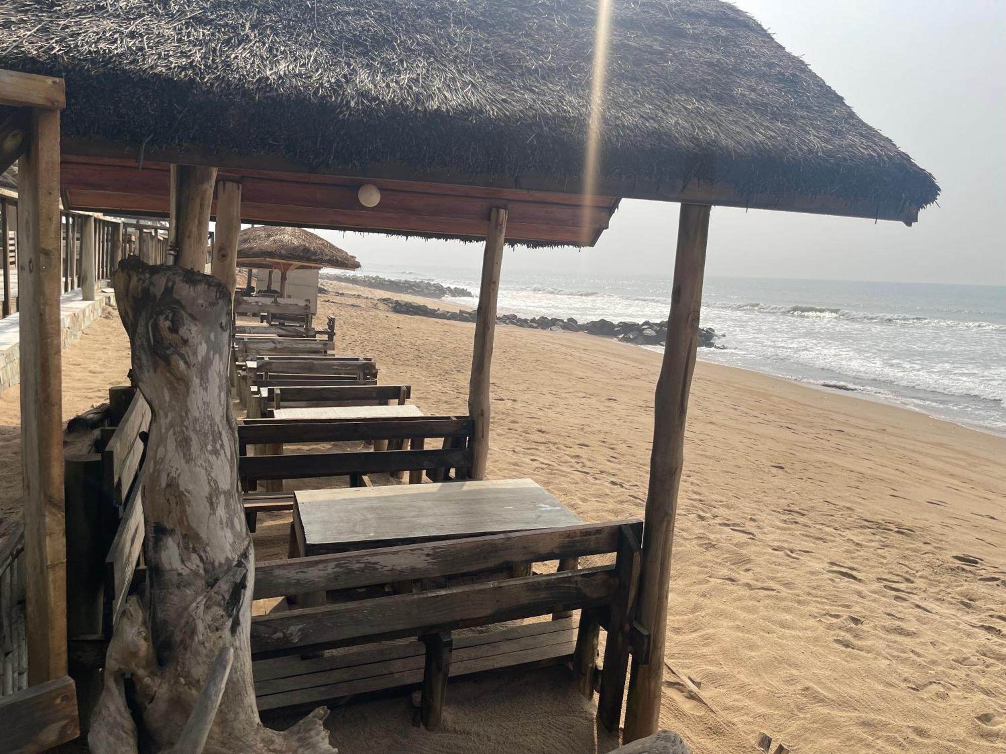 Ocean Green Beach Resorts And Villas Prampram Exterior photo