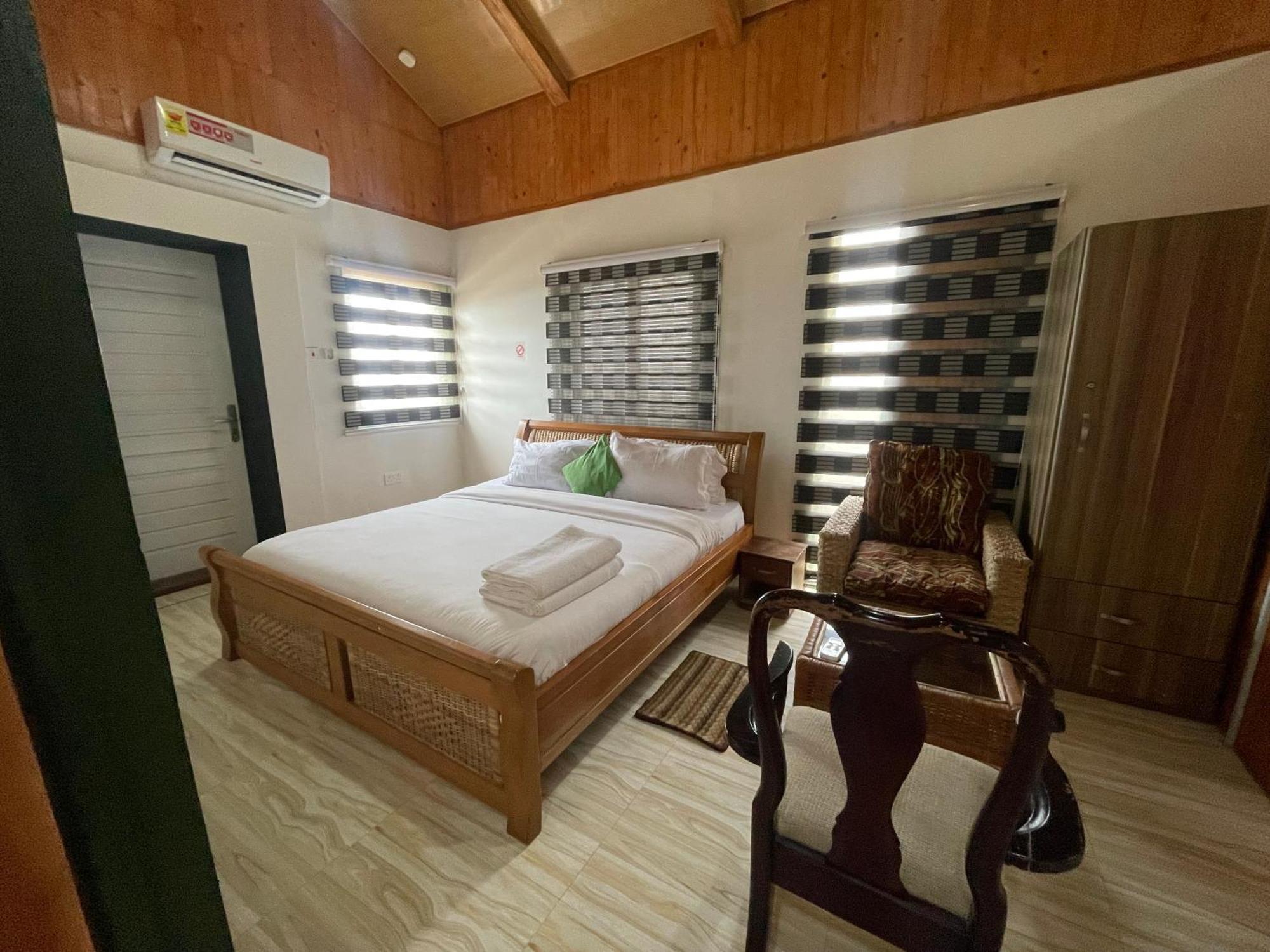 Ocean Green Beach Resorts And Villas Prampram Exterior photo