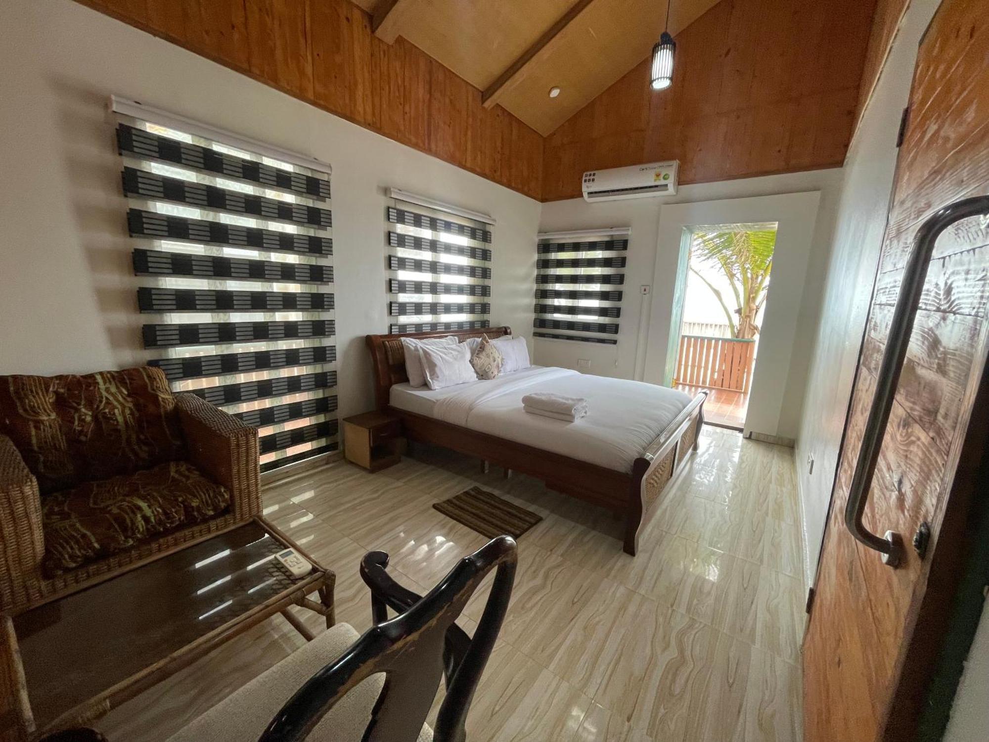 Ocean Green Beach Resorts And Villas Prampram Exterior photo